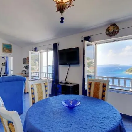 Apartment Rosso Hvar Town